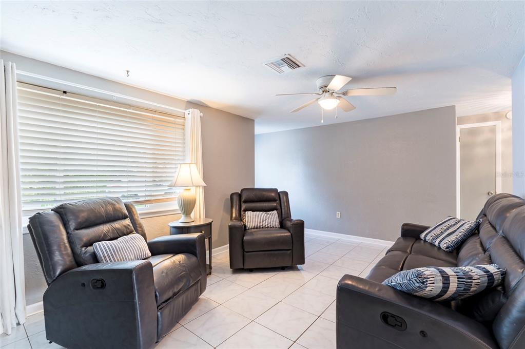 4545 Annette Street New Port Richey, FL 34652 - Photo 8 of 36 Gallery Image 8