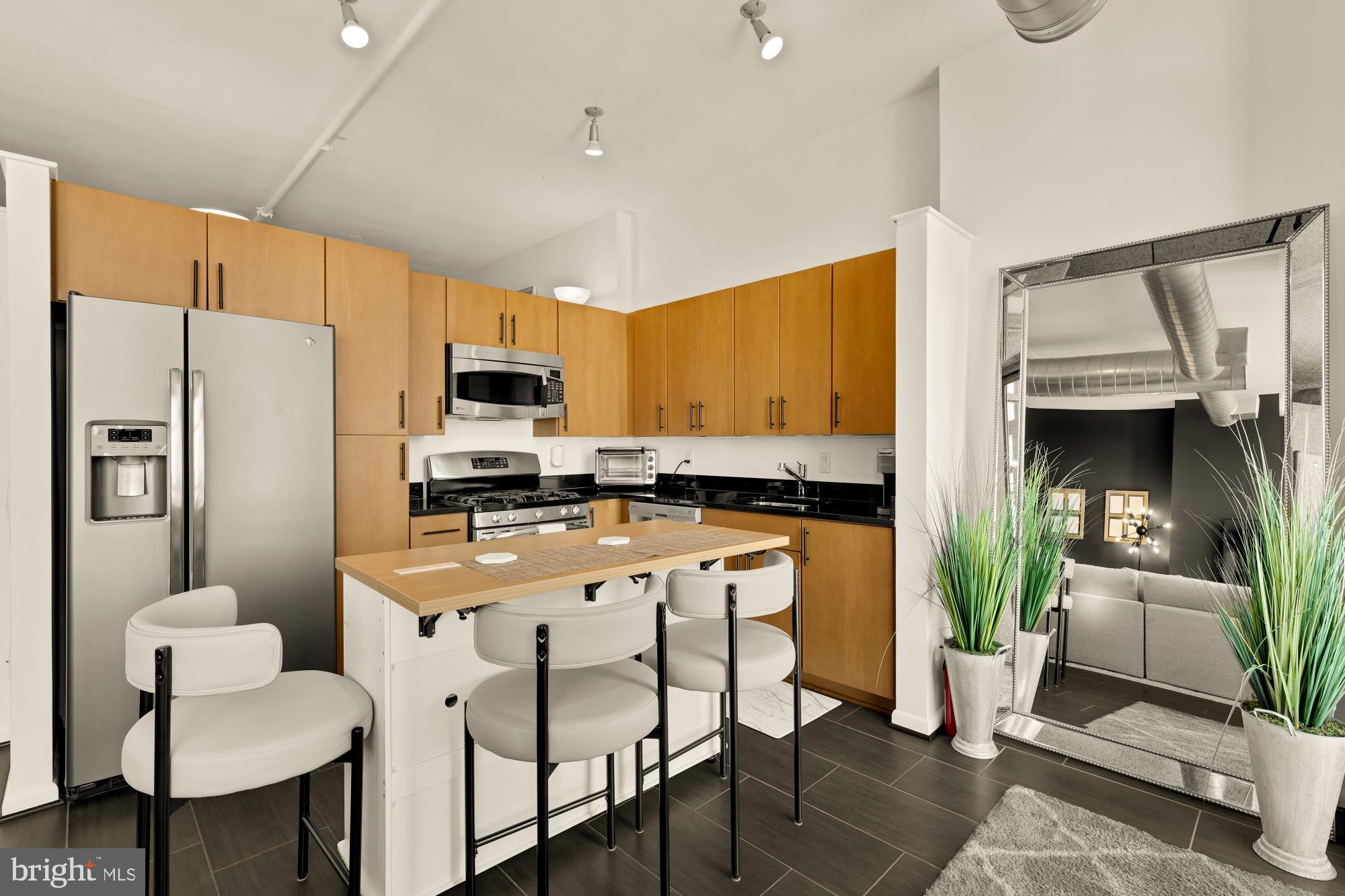 811 4th Street Northwest, Unit 1214 Washington, DC 20001 - Photo 12 of 29