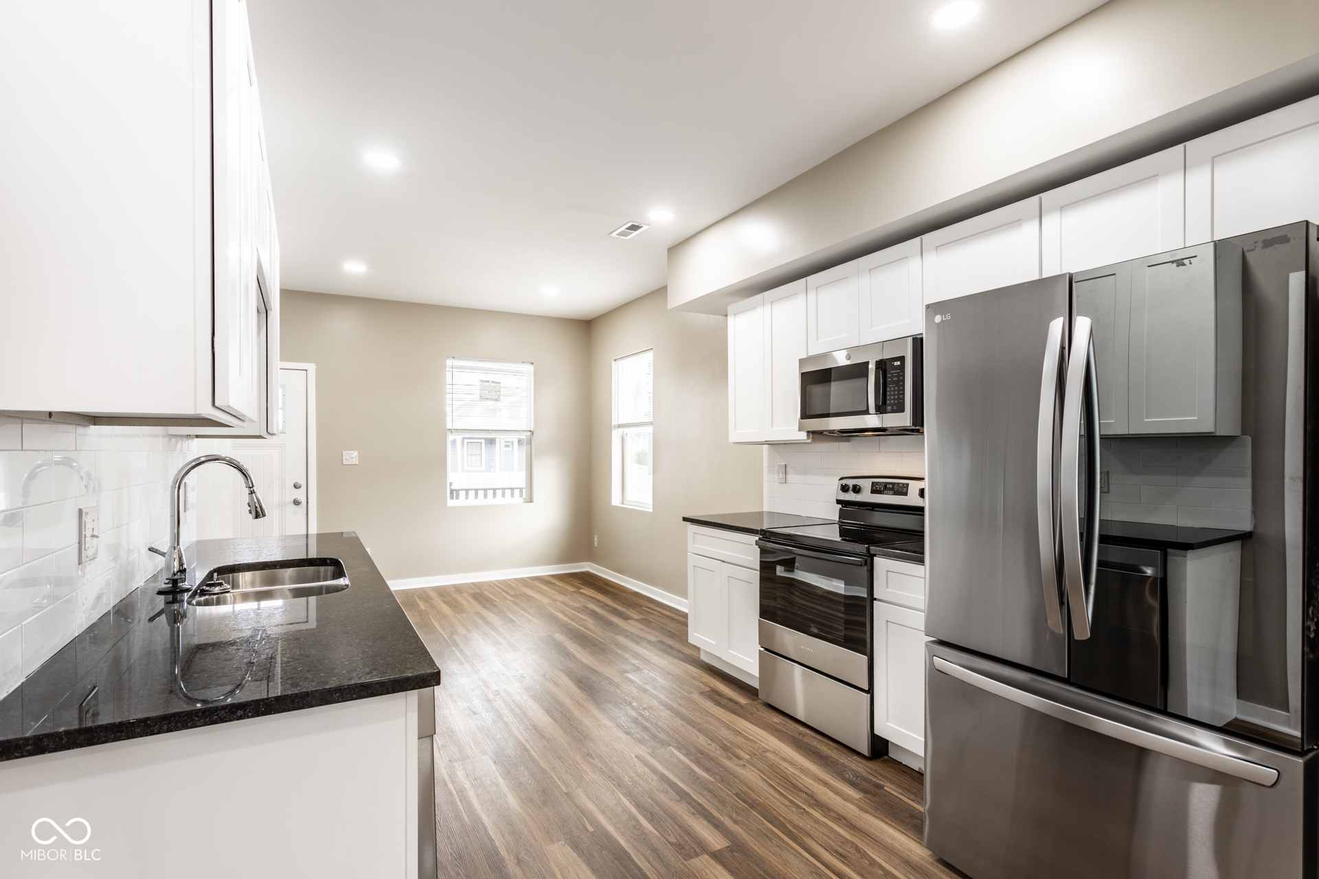 2017 Southeastern Avenue Indianapolis, IN 46201 - Photo 9 of 43