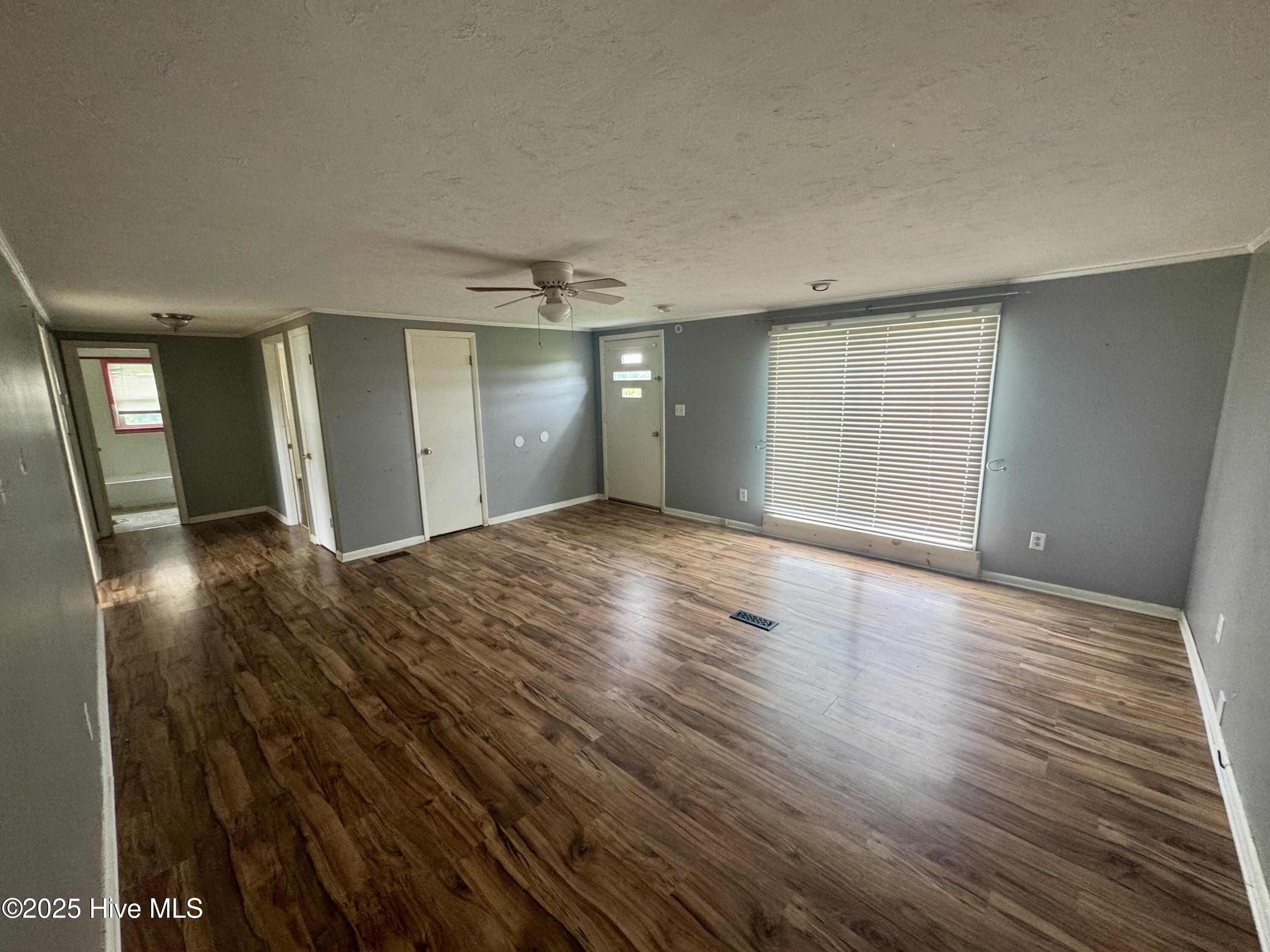 168 Red Hill Road Mount Olive, NC 28365 - Photo 6 of 11 Living Area