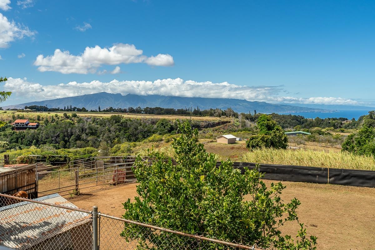 2970 Kailiili Road, Unit 1B Haiku, HI 96708 - Photo 36 of 47 a view of a lake with a mountain