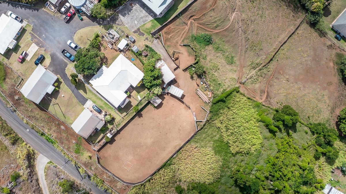 2970 Kailiili Road, Unit 1B Haiku, HI 96708 - Photo 38 of 47 an aerial view of a house