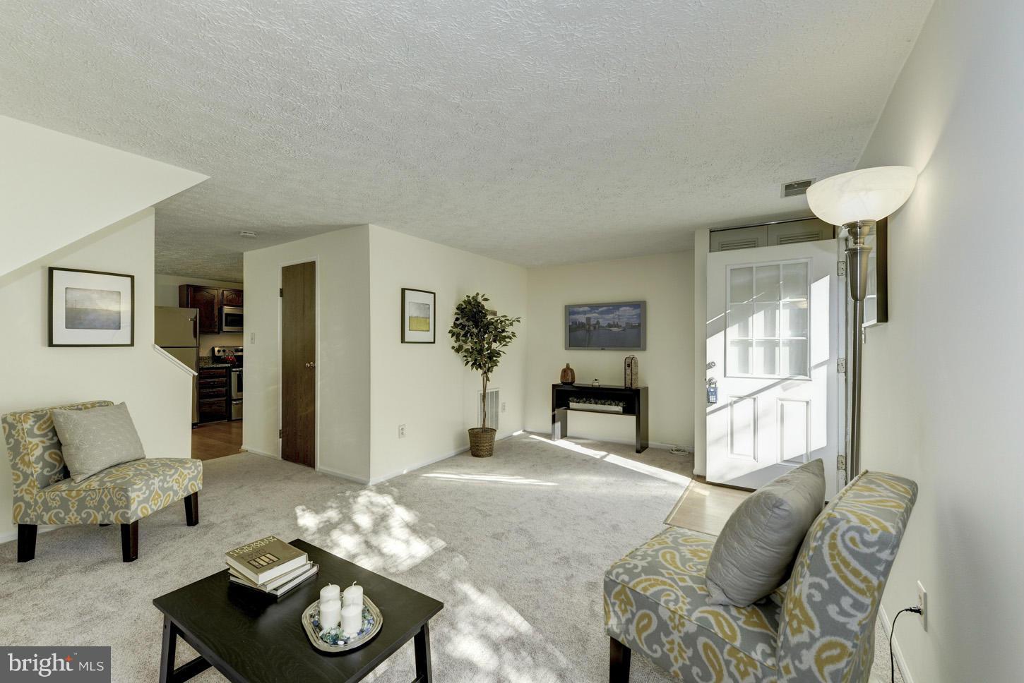 11225 Legato Way Silver Spring, MD 20901 - Photo 4 of 23 Living Room
