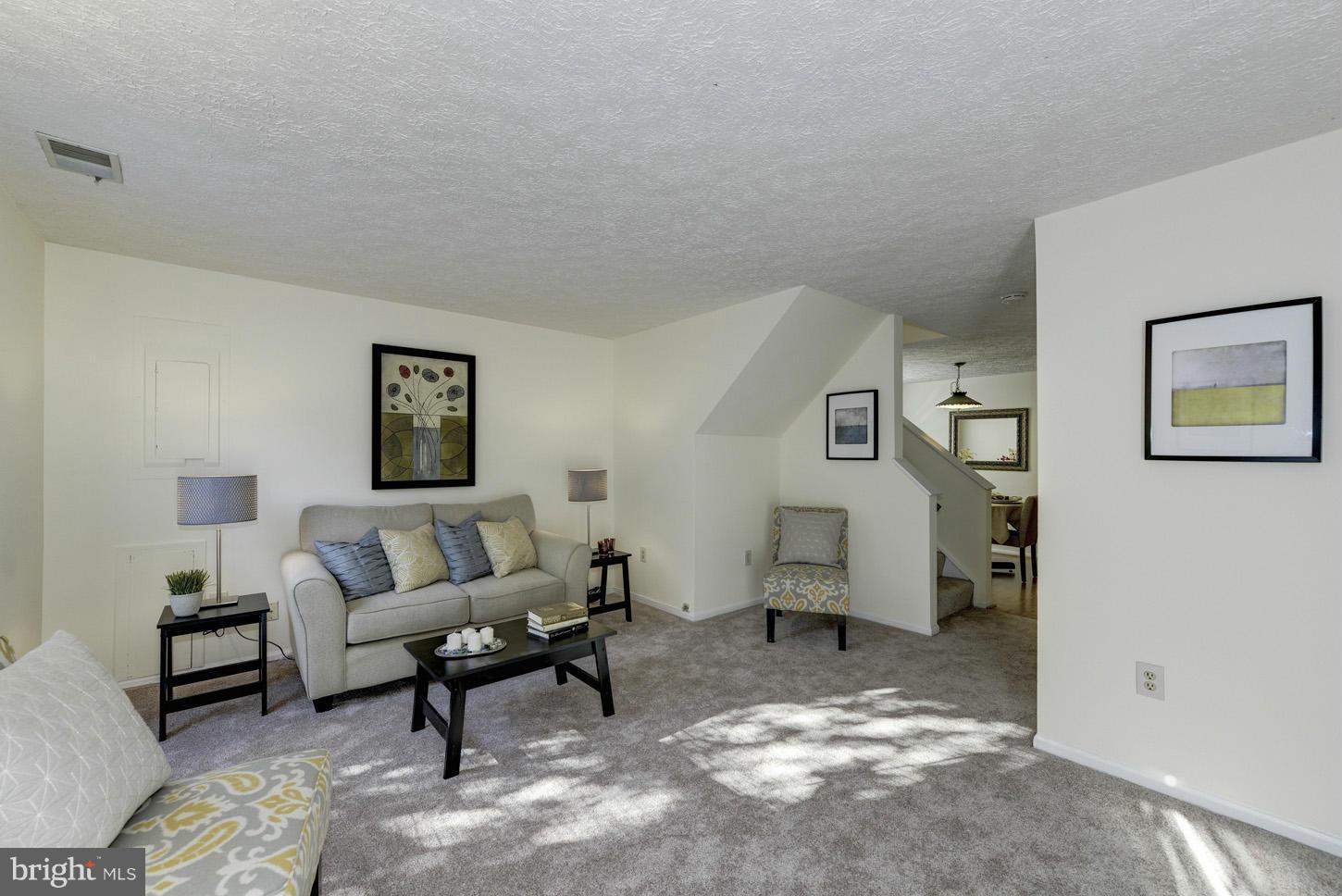 11225 Legato Way Silver Spring, MD 20901 - Photo 6 of 23 Living Room