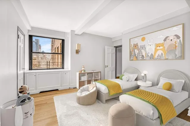 $1,379,000 | 240 East 79th Street, Unit 11A | Upper East Side