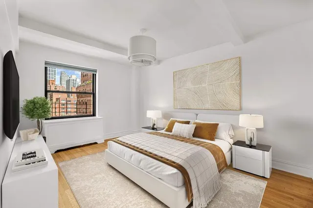 $1,379,000 | 240 East 79th Street, Unit 11A | Upper East Side