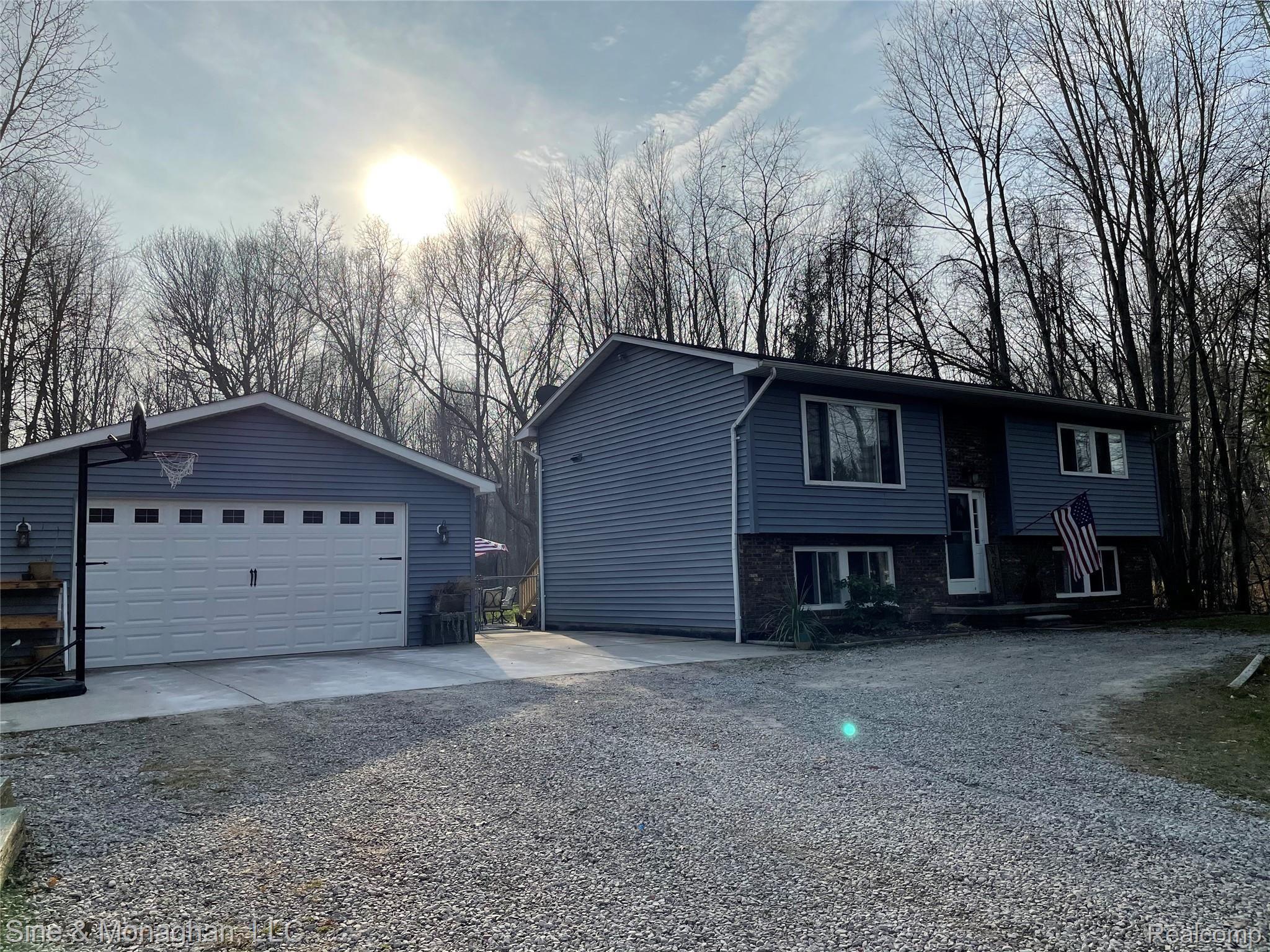 6385 Genaw Road Algonac, MI 48001 - Photo 2 of 28 02715E79-9008-494B-A9DA-E28B50ED8991.jpeg
