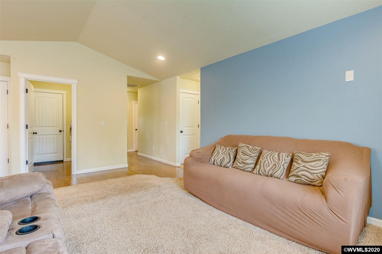 531 Boone Road Southeast Salem, OR 97302 - Photo 17 of 27
