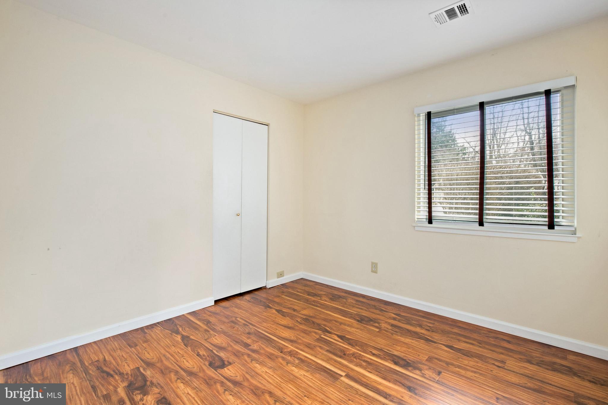 1933 Red Lion Court Reston, VA 20191 - Photo 14 of 26 Gallery Image 14