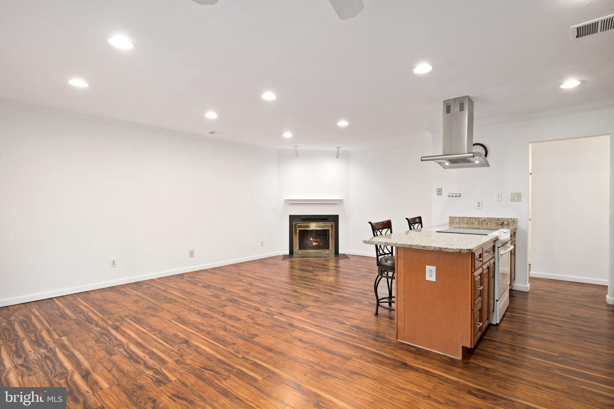 1933 Red Lion Court Reston, VA 20191 - Photo 9 of 26 Gallery Image 9