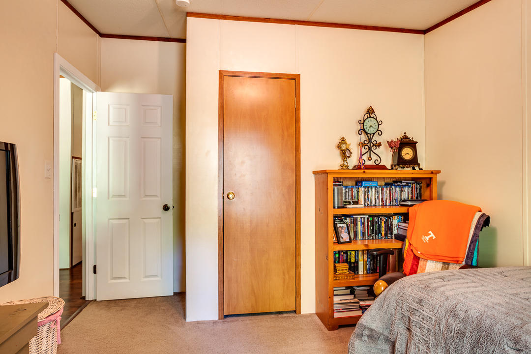 6712 Crye Road Maryville, TN 37801 - Photo 24 of 33 026190927-2-6712CryeRdMaryvilleTN-SCREEN