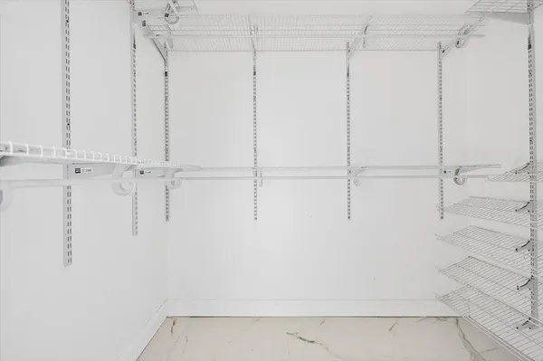 $6,000 | 15775 North Miami Avenue, Miami, FL 33162