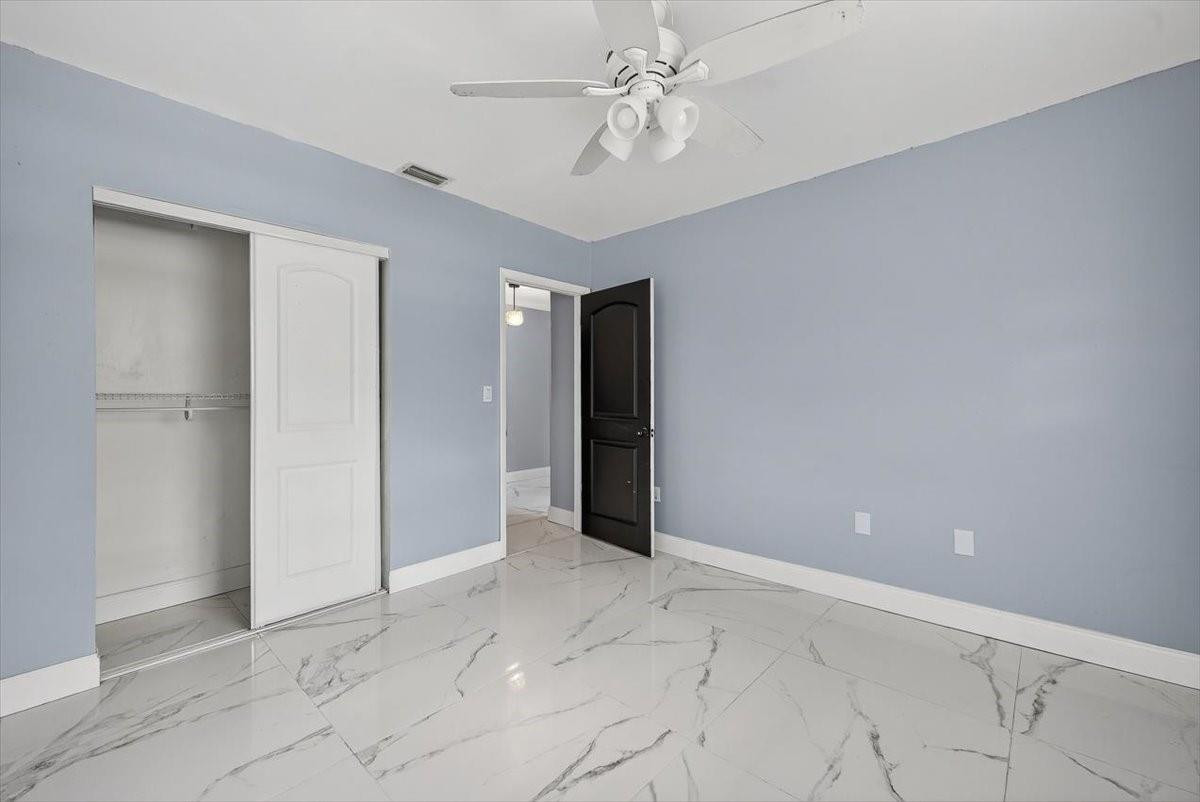 15775 North Miami Avenue Miami, FL 33162 - Photo 29 of 31 Photo 29