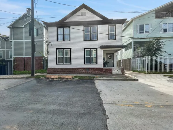 $2,100 | 1310 Anita Street, Unit B, Houston, TX 77004
