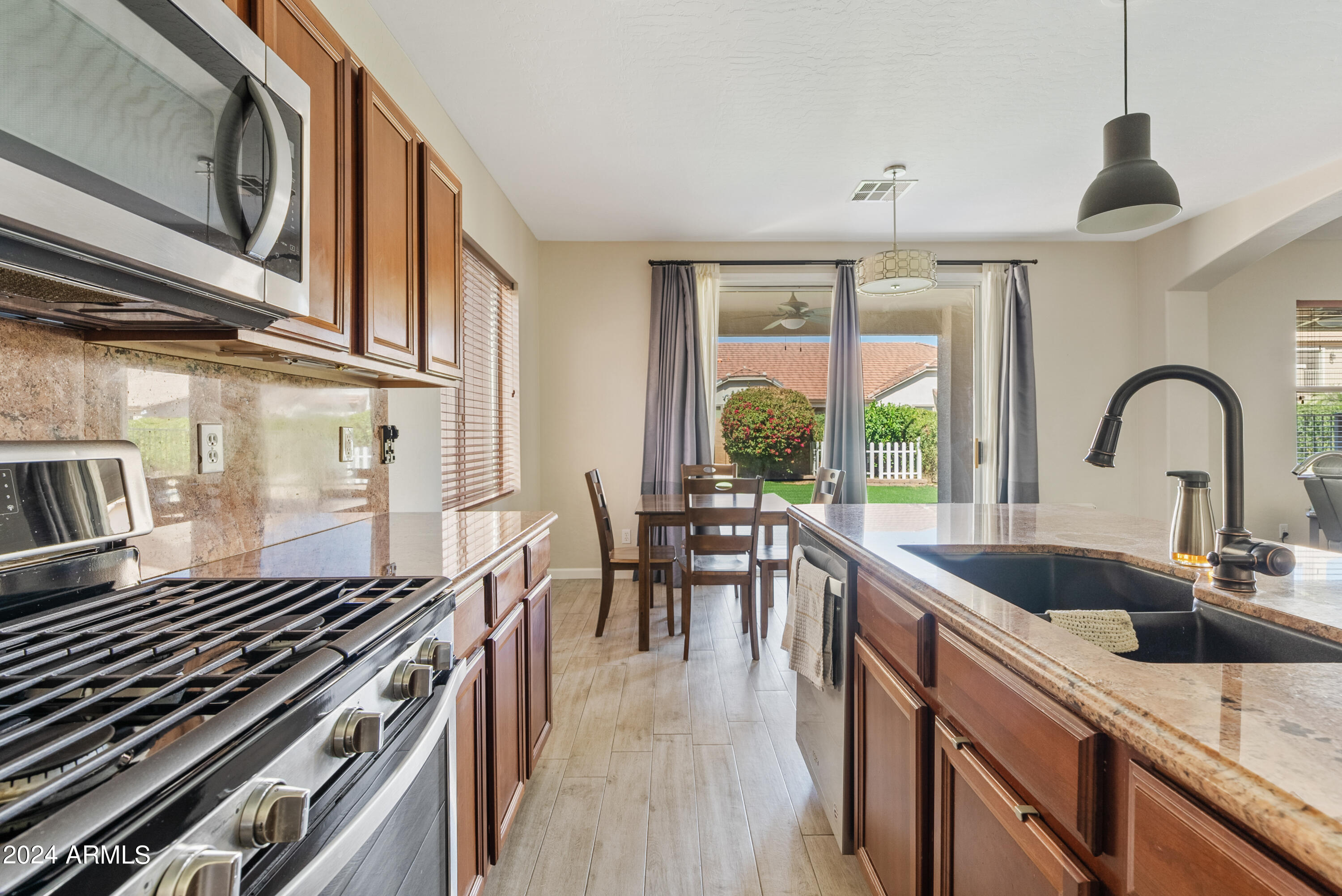 15074 West Bloomfield Road Surprise, AZ 85379 - Photo 11 of 42 DSC04108