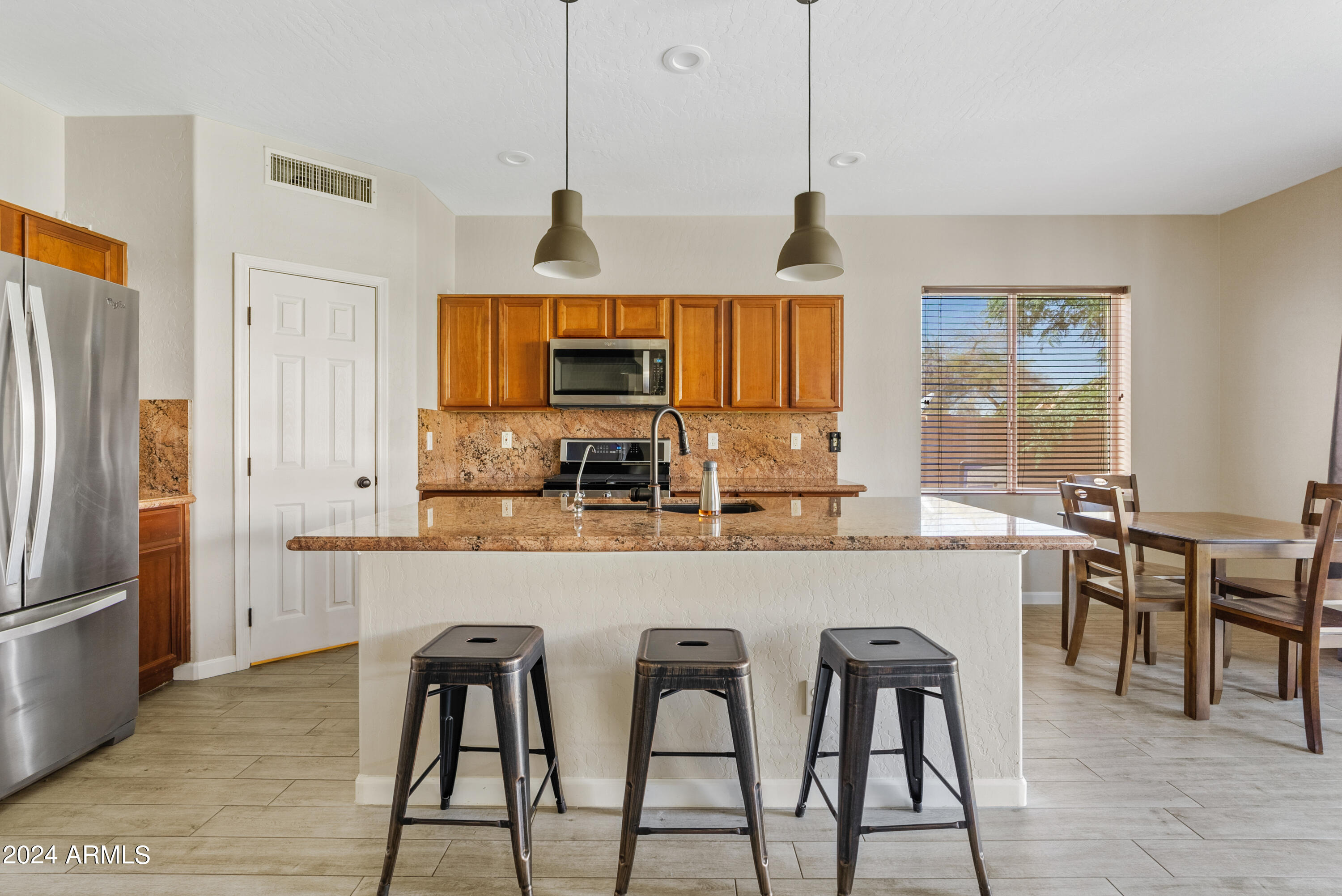 15074 West Bloomfield Road Surprise, AZ 85379 - Photo 3 of 42 DSC04088