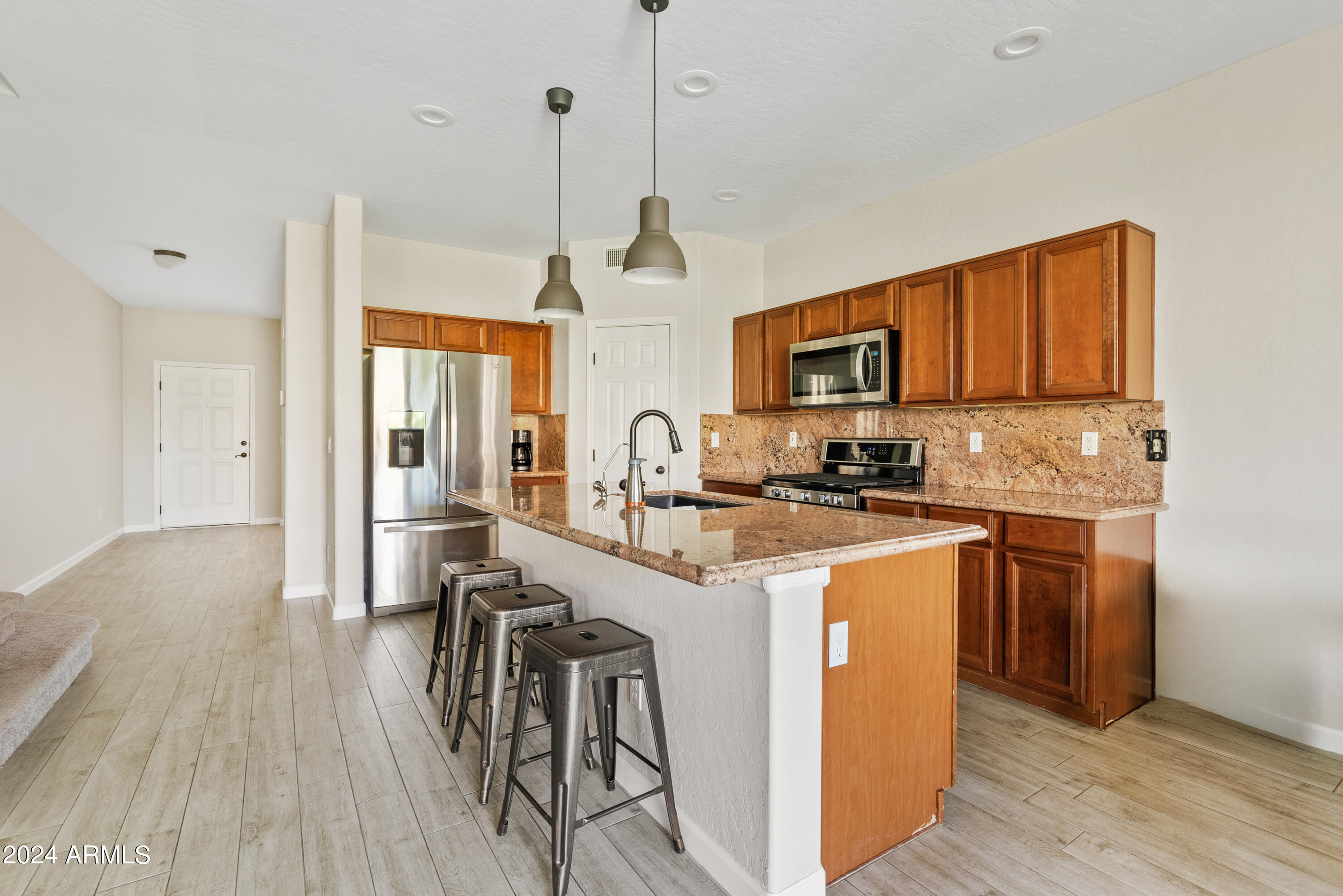 15074 West Bloomfield Road Surprise, AZ 85379 - Photo 8 of 42 DSC04093