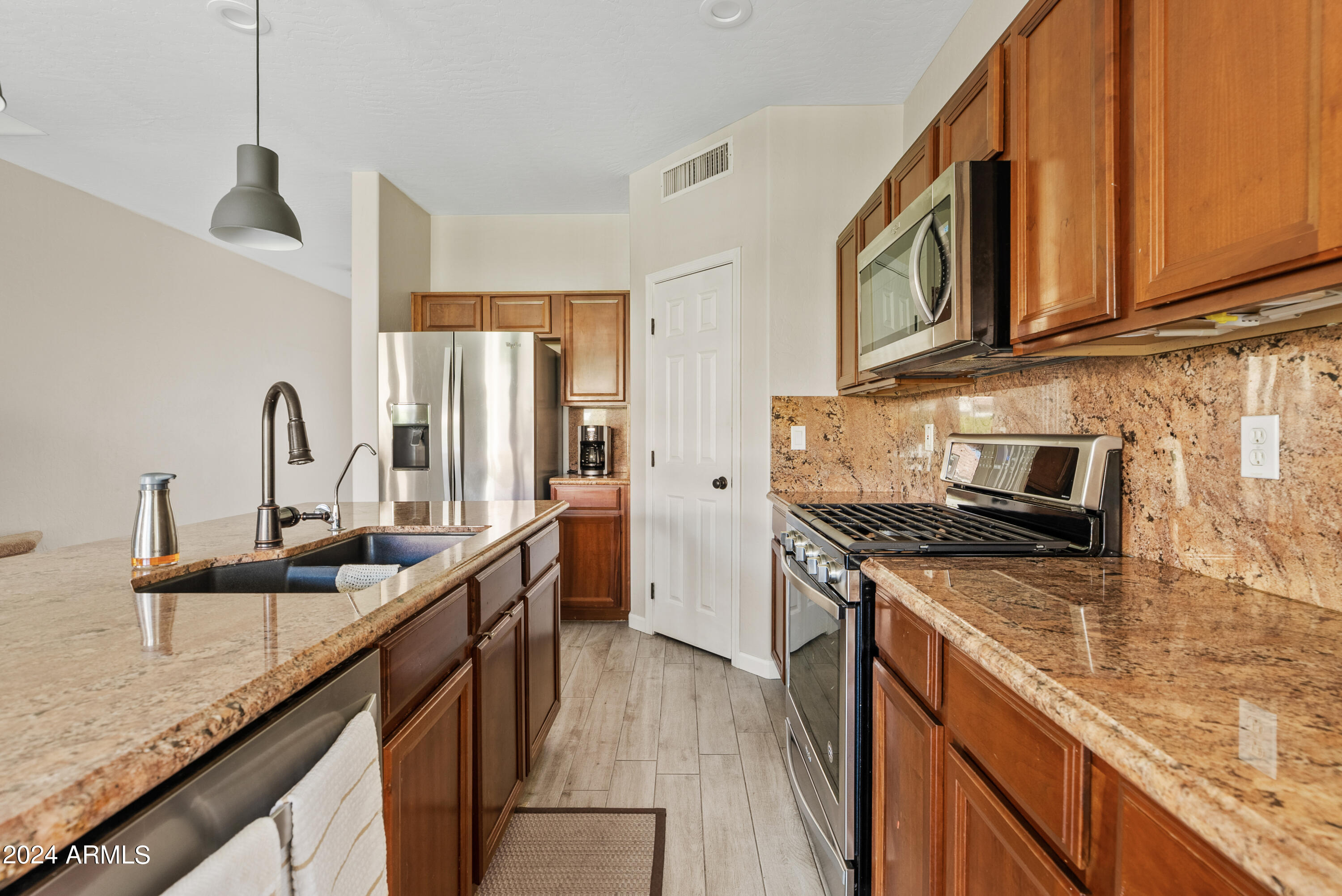15074 West Bloomfield Road Surprise, AZ 85379 - Photo 9 of 42 DSC04098