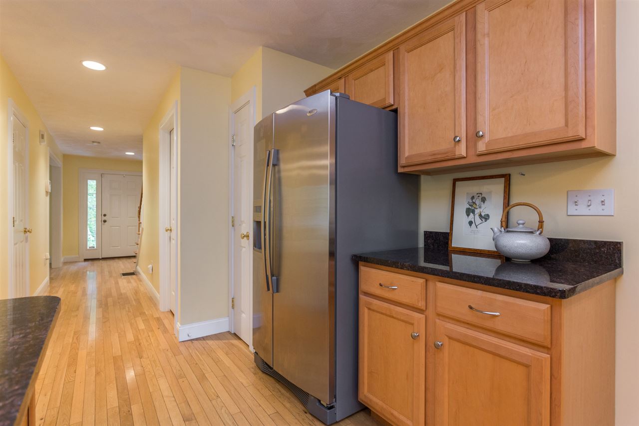 108 Mary Batchelder Road, Unit D Hampton, NH 03842 - Photo 14 of 40 Gallery Image 14