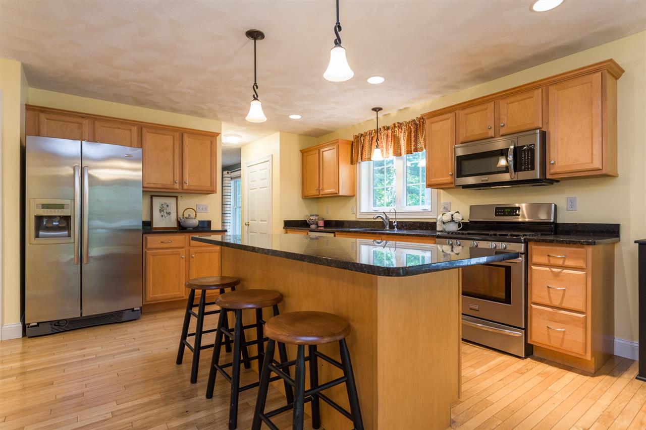 108 Mary Batchelder Road, Unit D Hampton, NH 03842 - Photo 8 of 40 Gallery Image 8