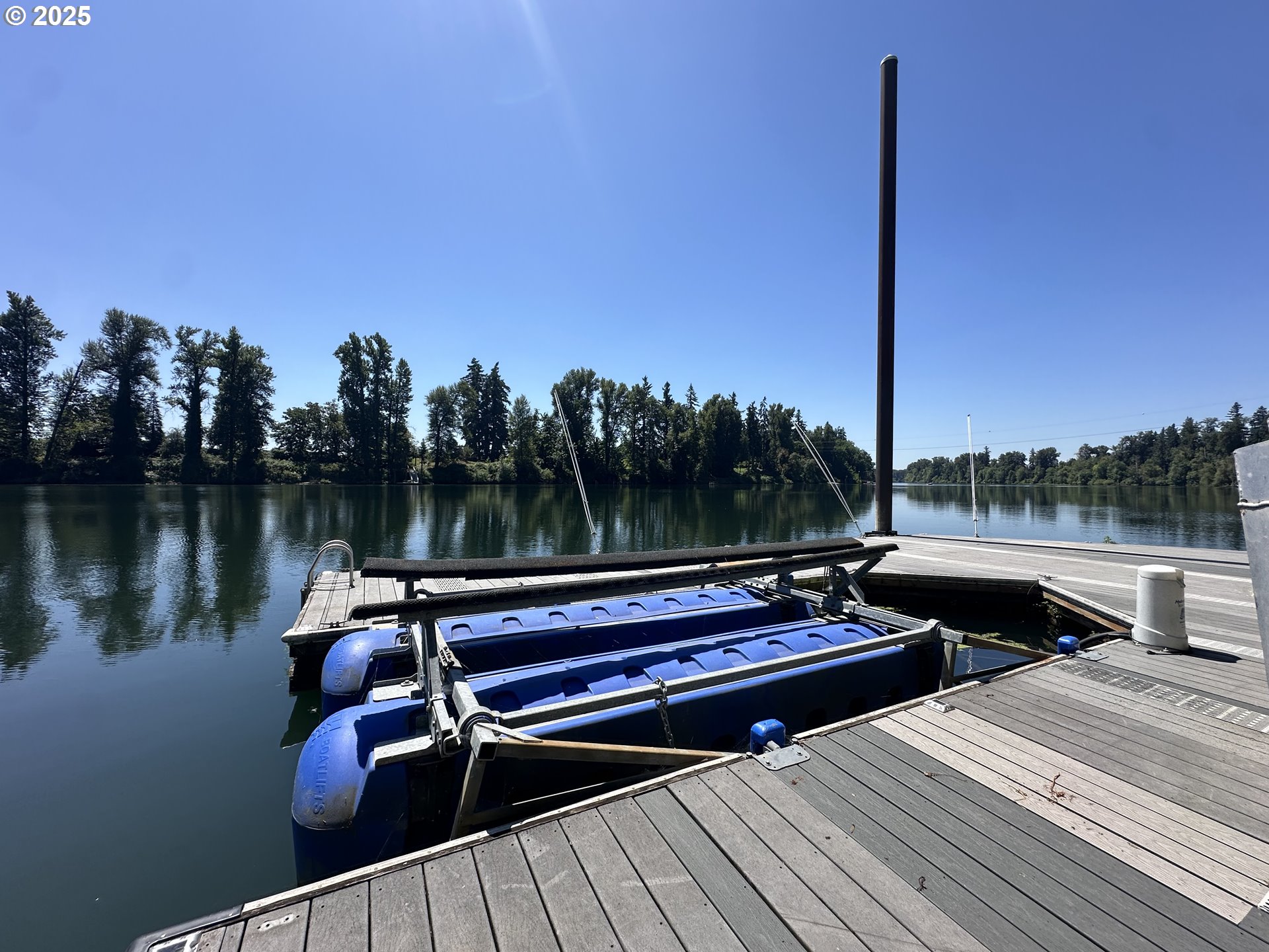 29951 Southwest Old Well Road West Linn, OR 97068 - Photo 16 of 26 River Access Deeded