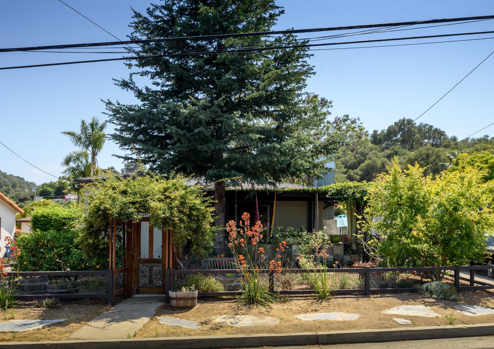 1813 Clearview Road Santa Barbara, CA 93101 - Photo 11 of 12 1813 Clearview Rd