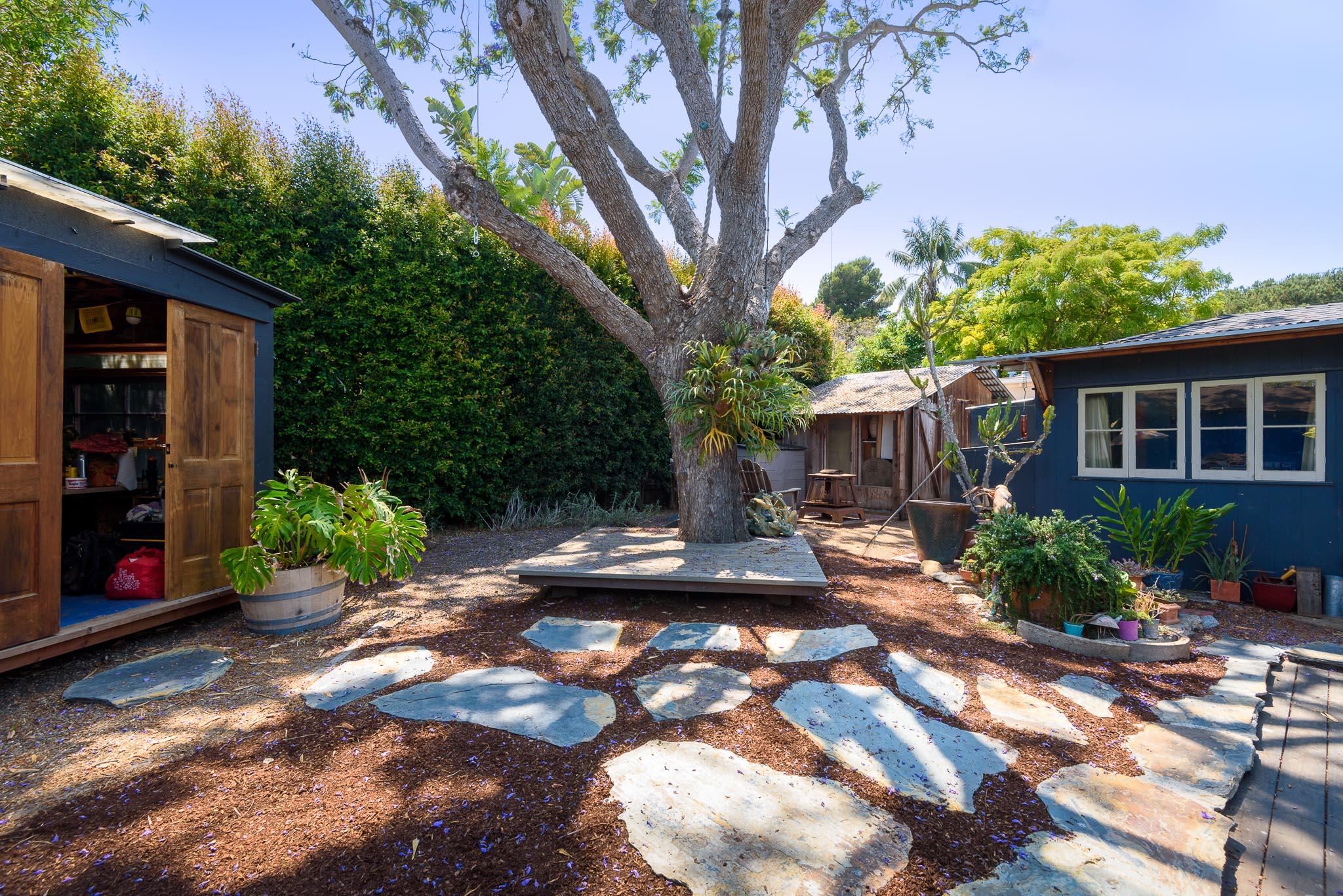 1813 Clearview Road Santa Barbara, CA 93101 - Photo 8 of 12 Back Yard