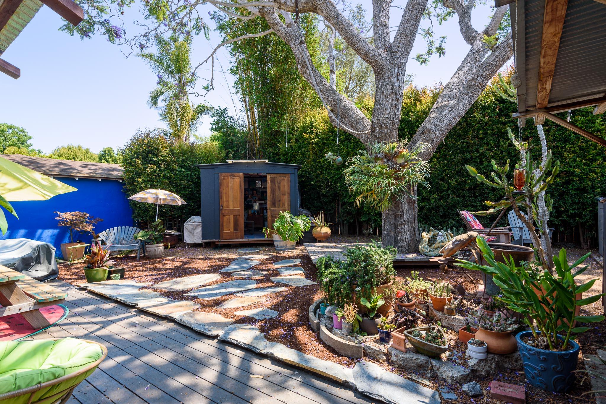 1813 Clearview Road Santa Barbara, CA 93101 - Photo 9 of 12 Back Yard