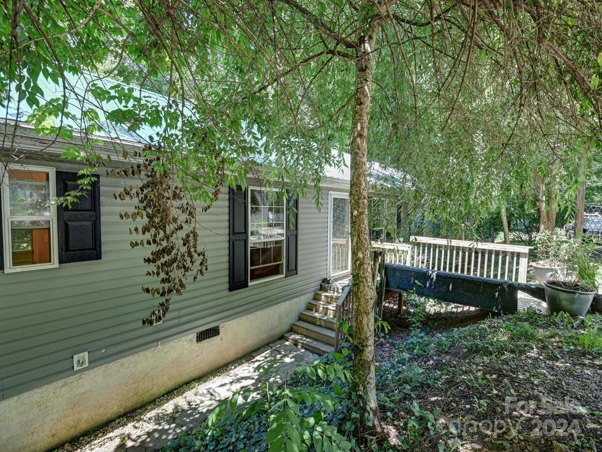 129 Glen View Road Arden, NC 28704 - Photo 3 of 25 Gallery Image 3