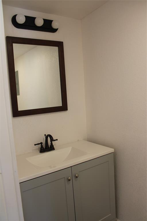 101 North 2 Nd Mullin, TX 76864 - Photo 17 of 34 a utility room with dryer and washer