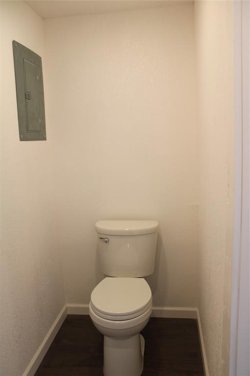 101 North 2 Nd Mullin, TX 76864 - Photo 18 of 34 a bathroom with a toilet