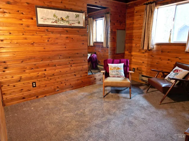 $395,000 | 2 Tall Pine Dr Garden Valley, Garden Valley, ID 83622