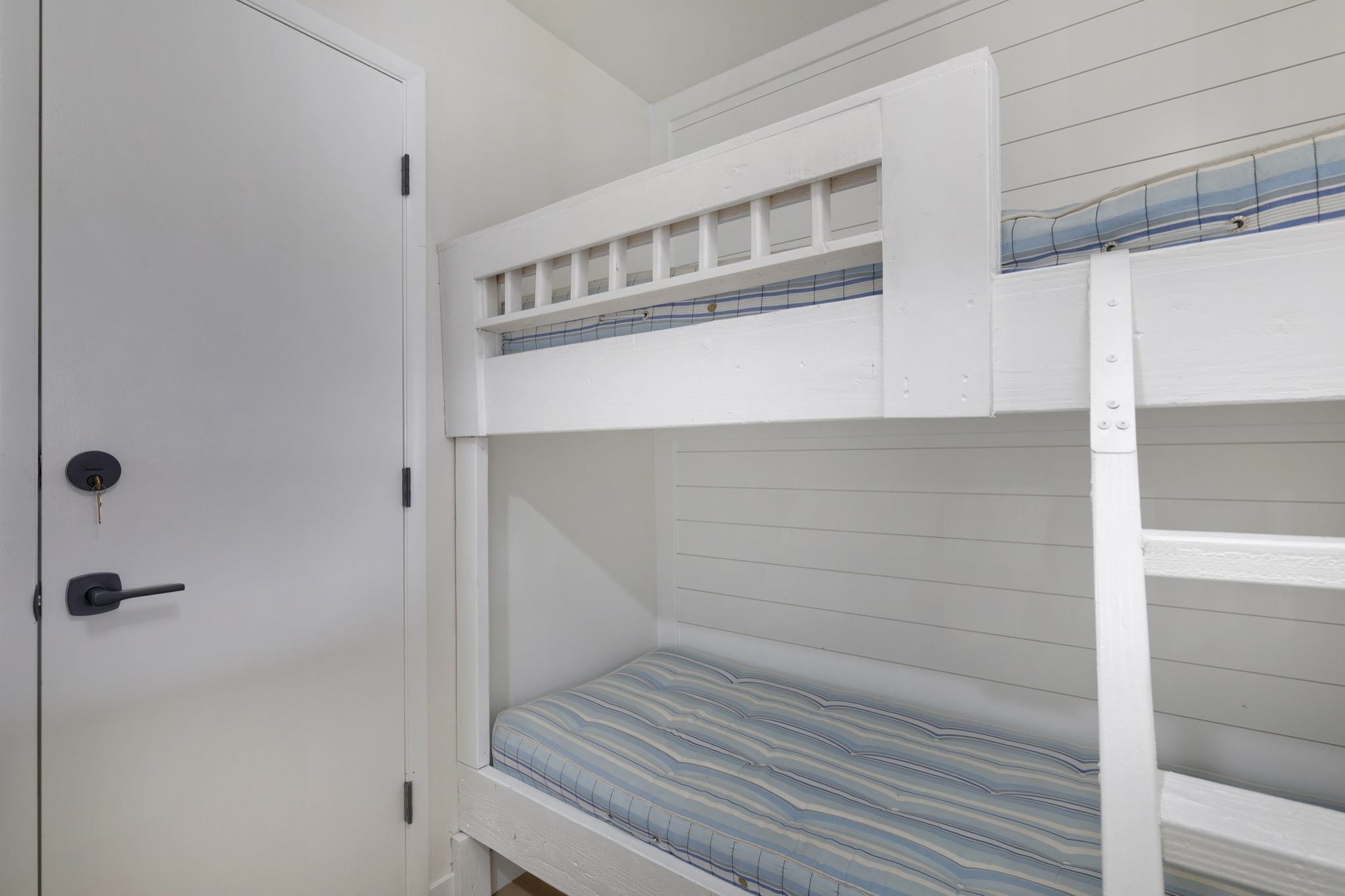 152 Viewpoint Road, Unit 105 Mammoth Lakes, CA 93546 - Photo 3 of 29 a view of wooden closet