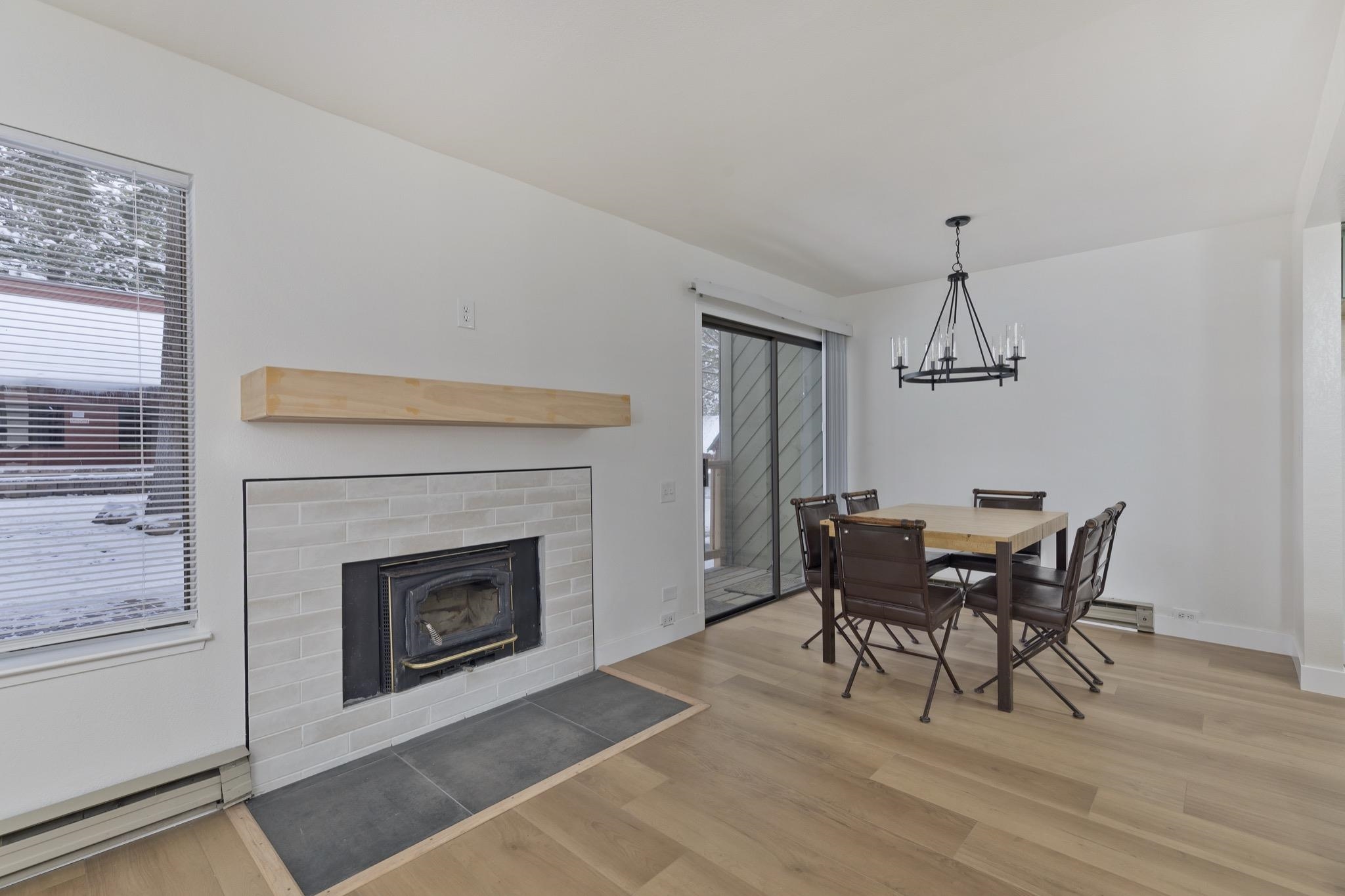 152 Viewpoint Road, Unit 105 Mammoth Lakes, CA 93546 - Photo 7 of 29 a view of a livingroom with furniture and fireplace