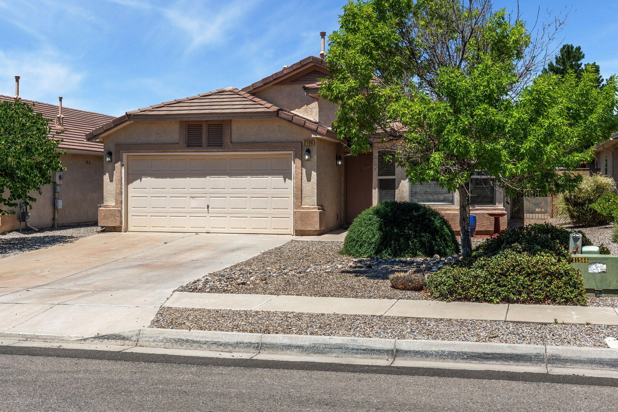 2100 Violeta Circle Southeast Rio Rancho, NM 87124 - Photo 3 of 35