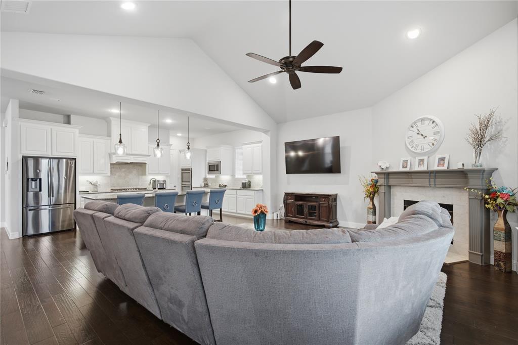 3827 Clearlight Road Celina, TX 75009 - Photo 12 of 38