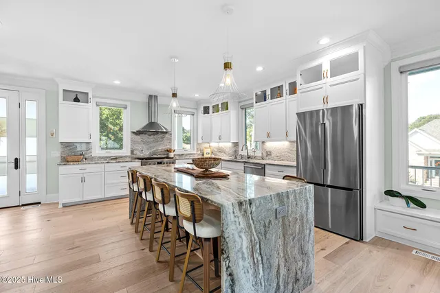 $1,800,000 | 434 Settlers Lane, Kure Beach, NC 28449