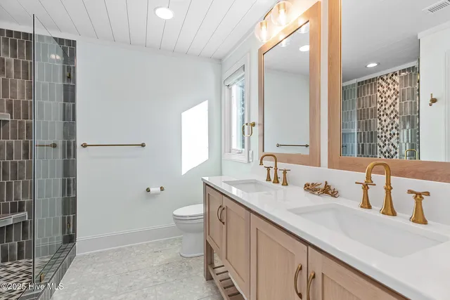 $1,800,000 | 434 Settlers Lane, Kure Beach, NC 28449