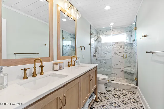 $1,800,000 | 434 Settlers Lane, Kure Beach, NC 28449