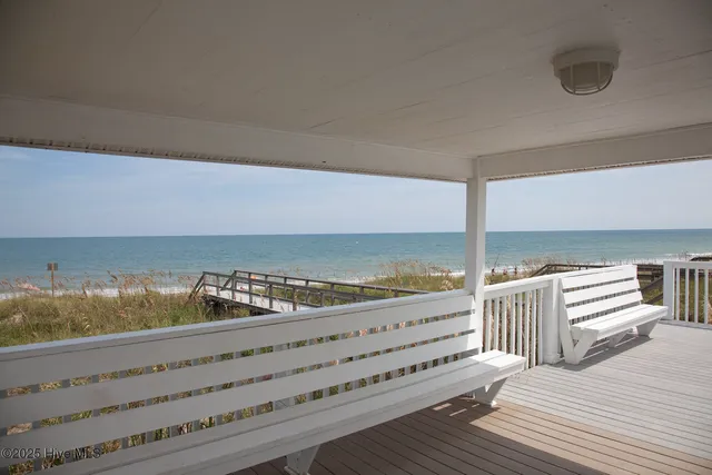 $1,800,000 | 434 Settlers Lane, Kure Beach, NC 28449