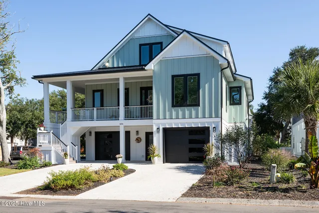 $1,800,000 | 434 Settlers Lane, Kure Beach, NC 28449