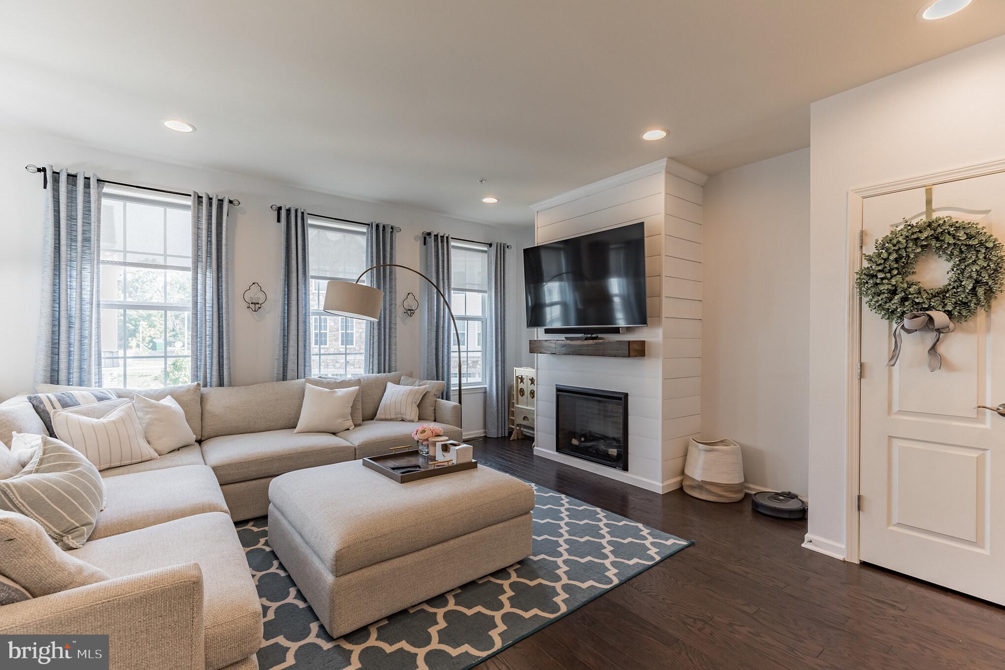 2224 Evin Drive Warrington, PA 18976 - Photo 12 of 29