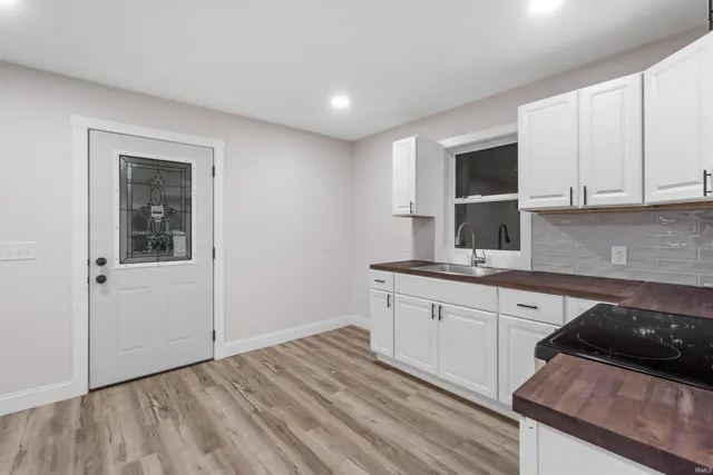 $229,900 | 432 North Main Street, Fairmount, IN 46928