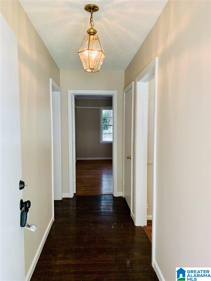 2013 Lynn Road Anniston, AL 36207 - Photo 6 of 24