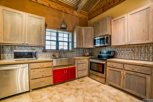 $2,750,000 | 0 Kincaid Road, Ozona, TX 76943