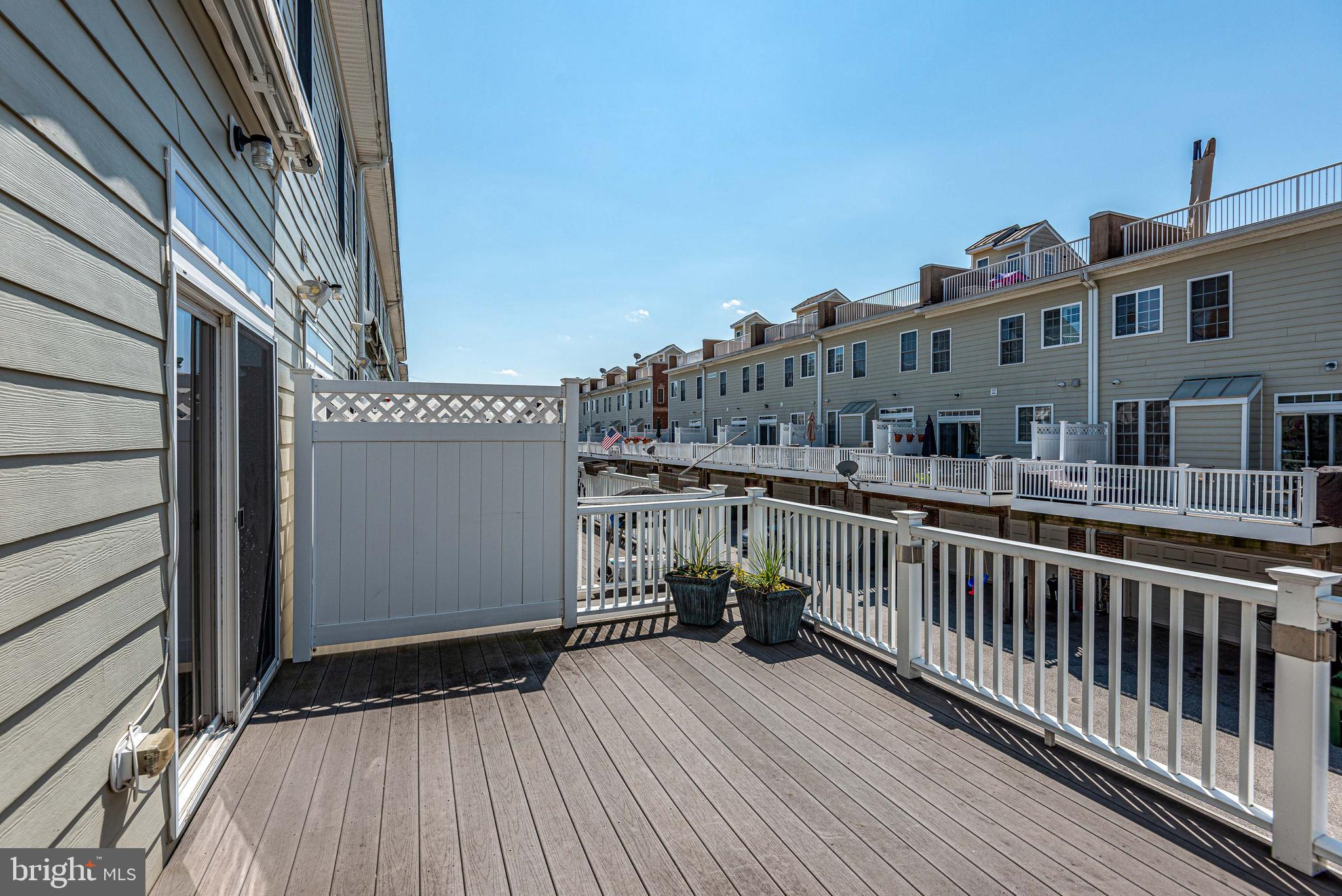 1306 Decatur Street Baltimore, MD 21230 - Photo 25 of 45 Composite Decking, Vinyl Railings