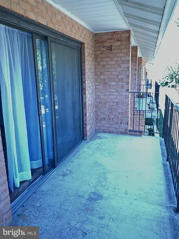 $159,900 | 1747 Edgewood Hill Circle, Unit 201, Hagerstown, MD 21740