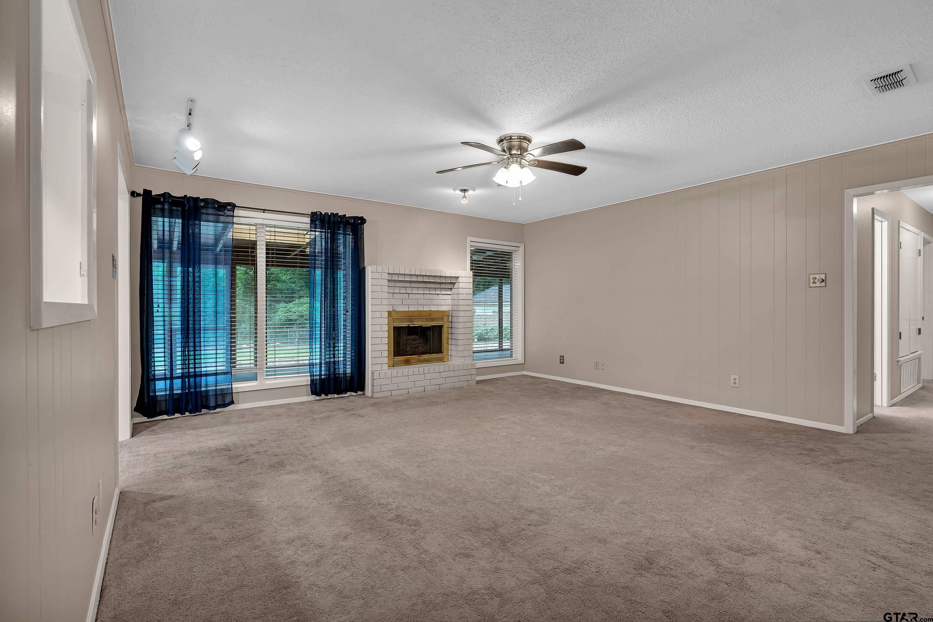 1812 Rodden Street Longview, TX 75604 - Photo 8 of 35