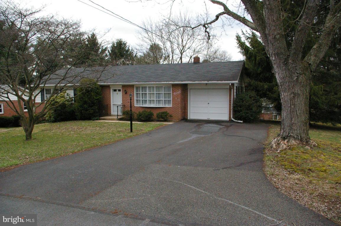 506 Brandywine Road Lancaster, PA 17603 - Photo 1 of 32 Gallery Image 1