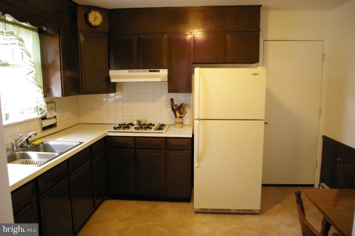 506 Brandywine Road Lancaster, PA 17603 - Photo 8 of 32 Gallery Image 8